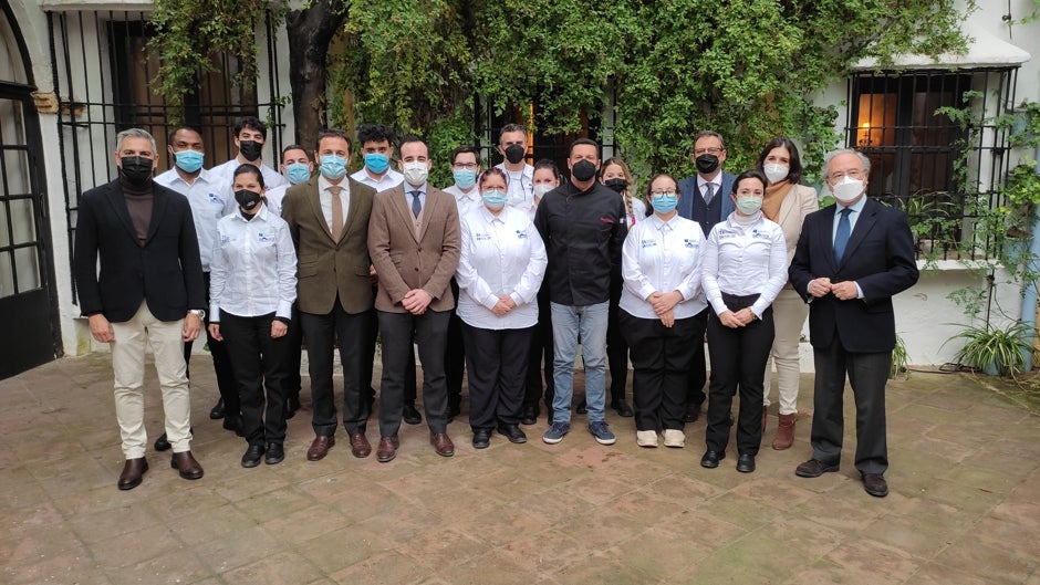 De la bandeja al escandallo: así es un curso de hostelería en Córdoba