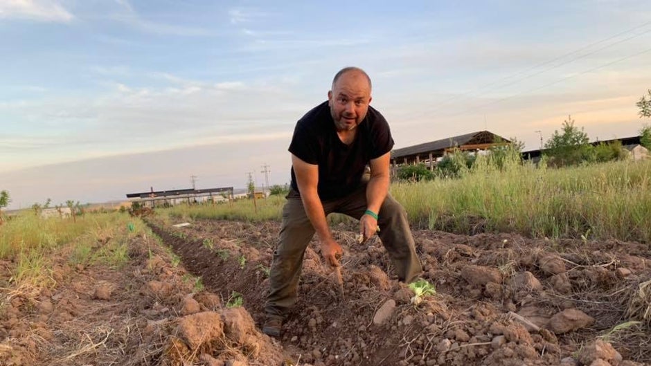 Kilómetro Cero: 'Los almendros de Azahara', productos de la huerta a la sombra de los árboles