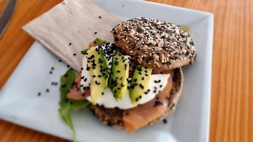 Desayunos con mucha miga: los bares de Sevilla que más panes ofrecen