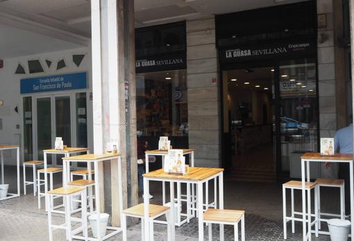 La Guasa Sevillana, una cervecería con alma de barrio en calle Imagen