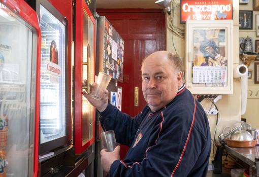 Alejandro Martín (Bar Jota): «A veces necesito un capote como el de Curro Romero»