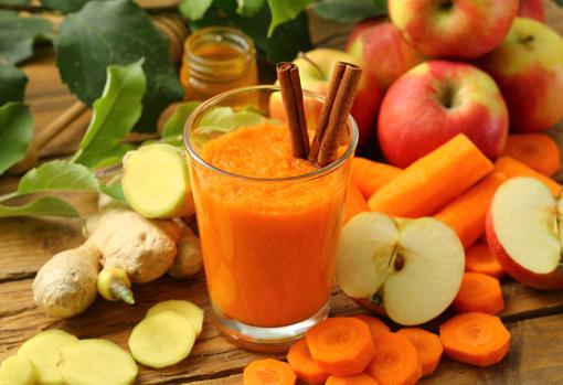 Las zanahorias, ingrediente principal de este batido detox, tienen propiedades antioxidantes
