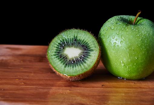 La manzana ayuda a madurar al kiwi rápidamente
