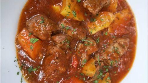 Quince bares y restaurantes en Sevilla donde comer bien a precios populares