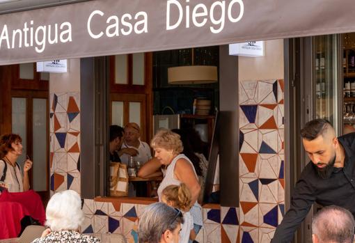 Antigua Casa Diego: vuelve el pollo frito más famoso de Triana