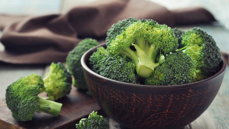 El truco viral rápido y sencillo para cocinar brócoli