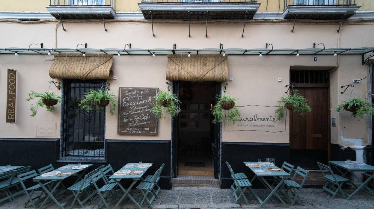 Naturalmente, comida ecológica y de cercanía en el Barrio de Santa Cruz
