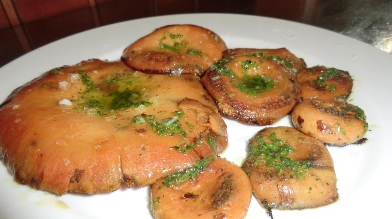 Níscalos con un toque de pique, de la Taberna San Cristóbal