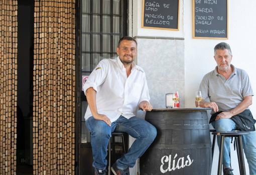 Dani Reche (Depikofino) en Bar La Cuaresma: «La taberna sevillana está en peligro de extinción»