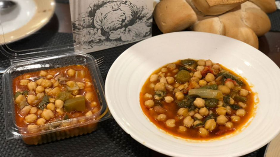 Once templos del buen cuchareo en Sevilla
