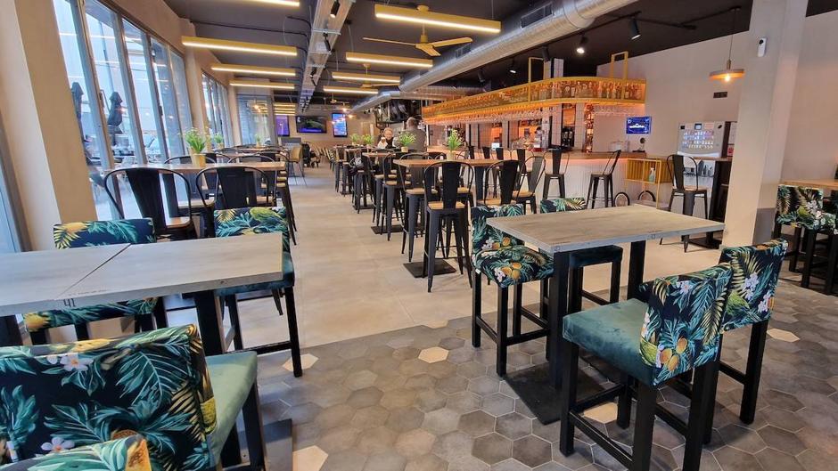 La Industrial abre en Los Remedios un concepto XXL de restaurante