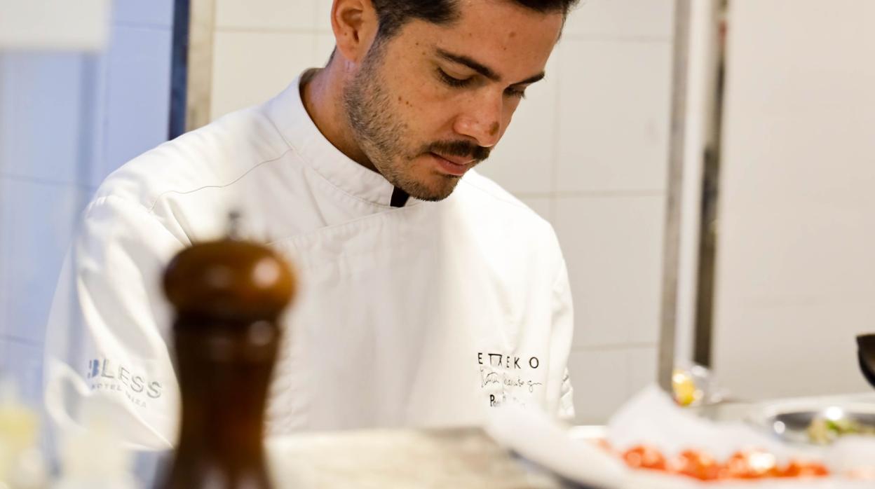 El chef cordobés Paco Budia, jefe de cocina de Etxeko Ibiza