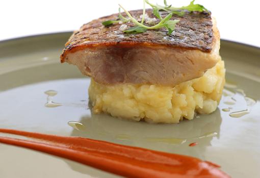 Albur a la brasa, restaurante Sevruga (Coria del Río)