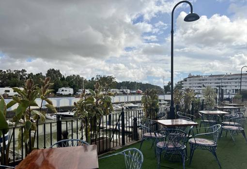 Terraza Seispies (Puerto Gelves)