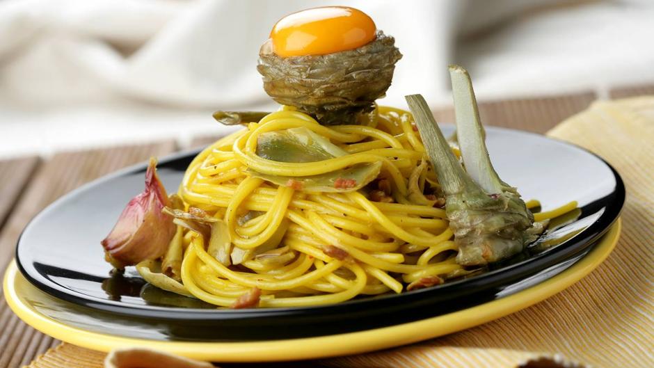 Prepara estos espaguetis con alcachofas, una receta sencilla y nutritiva