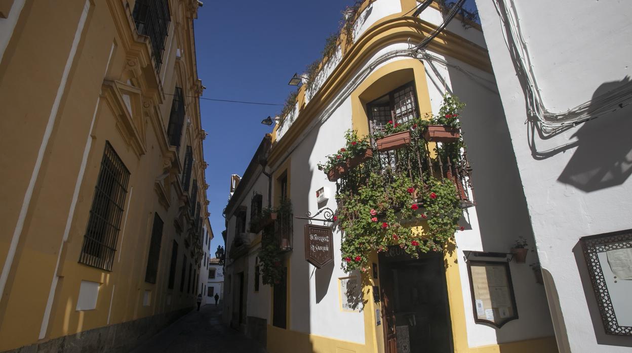 El Churrasco se encuentra a pocos metros de la Mezquita-Catedral