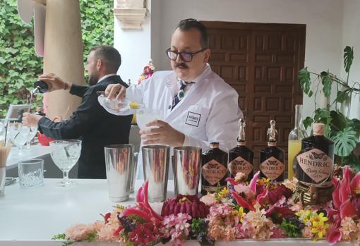 Flora Adora está pensada para tomar por la tarde, en buena compañía