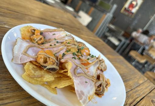 Vida Jonda, tapeo clásico con esencia sevillana en la calle Relator