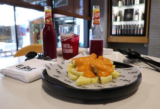 La salsa está creada para combinar con el tinto de verano limón de La Casera