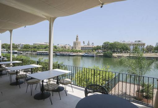 El restaurante Río Grande abre sus puertas en Sevilla como nuevo balcón gastronómico al Guadalquivir