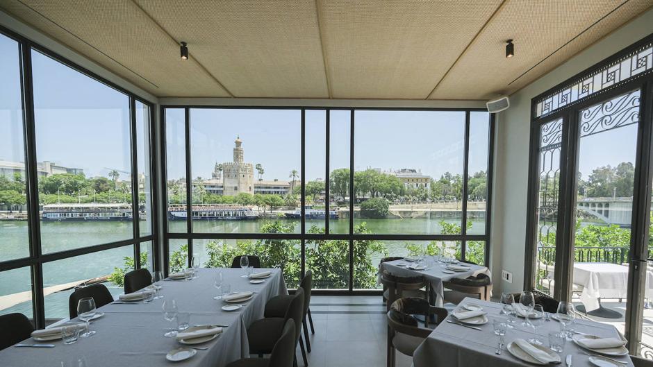 El restaurante Río Grande abre sus puertas en Sevilla como nuevo balcón gastronómico al Guadalquivir
