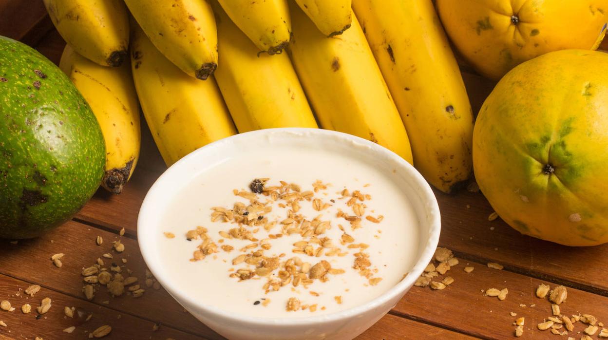 El queso batido queda muy bien con frutas y cereales
