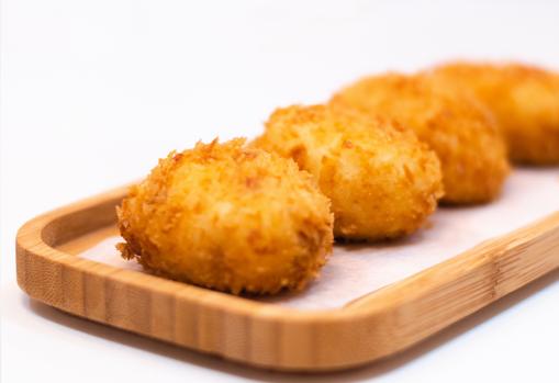 Korokke de jamón y dashi japonés