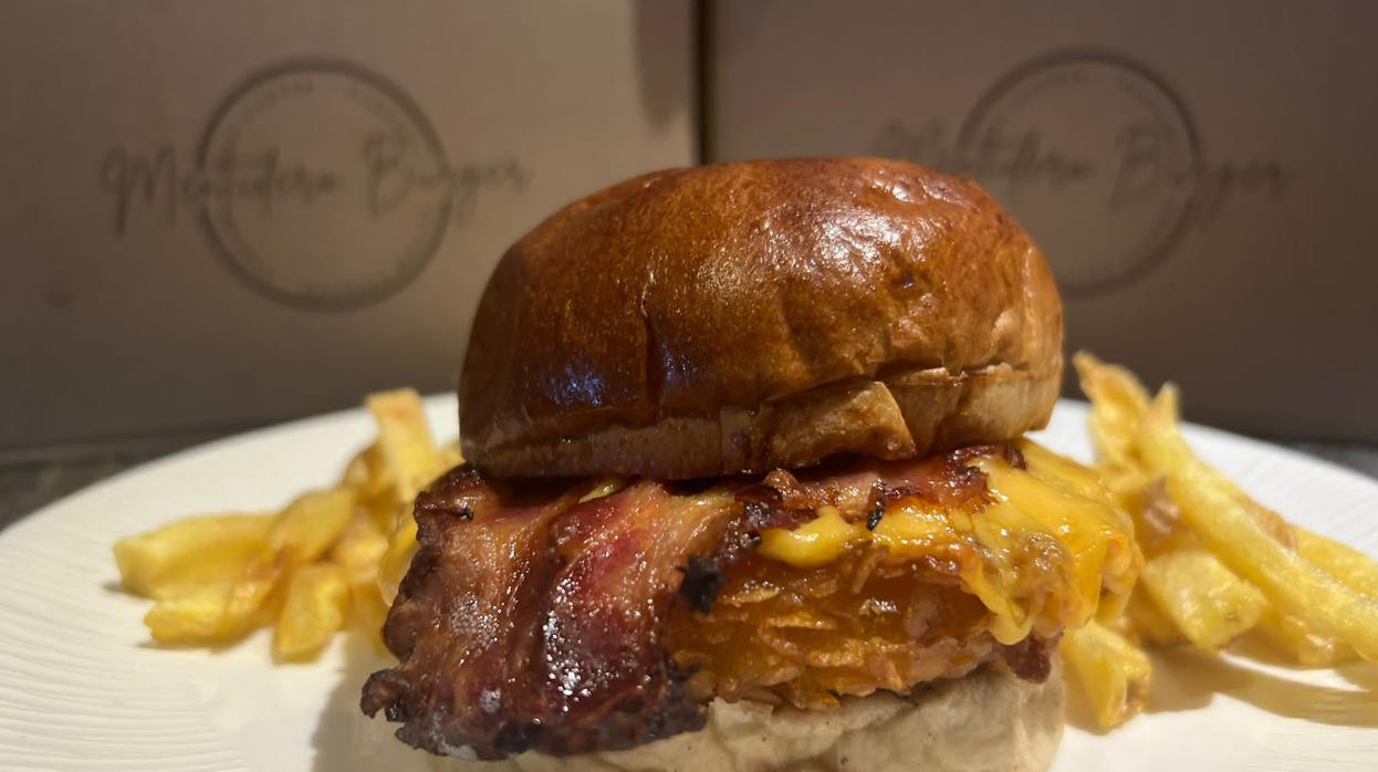 Mentidero lanza una línea de burger en su local de los Jardines de Murillo