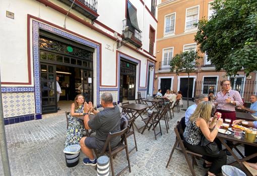 Zurbarán: Grupo Tribeca homenajea a las tabernas sevillanas con su última aventura