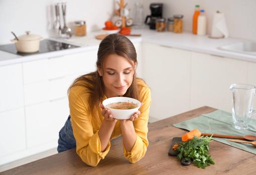 El caldo de pollo es la base de deliciosos platos