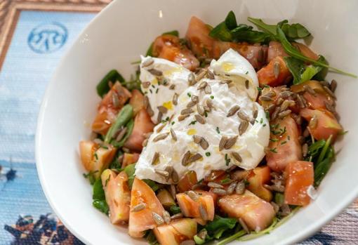 Barrabar&#039;s renueva su carta con más clásicos de la cocina sevillana