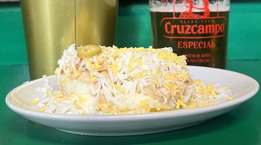 El regreso de los huevos rellenos a las barras sevillanas