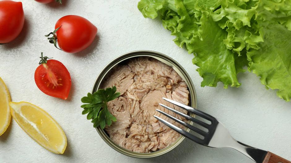 ¿Cuántas latas de atún es saludable comer a la semana?
