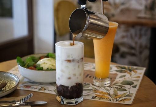 Tarta Home llega a Triana y completa su carta de  dulces con una propuesta salada y «healthy»