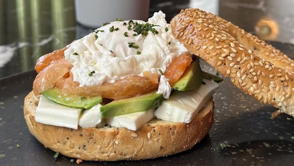 Tarambana, cocina «non stop» desde el desayuno hasta la última copa en Trajano