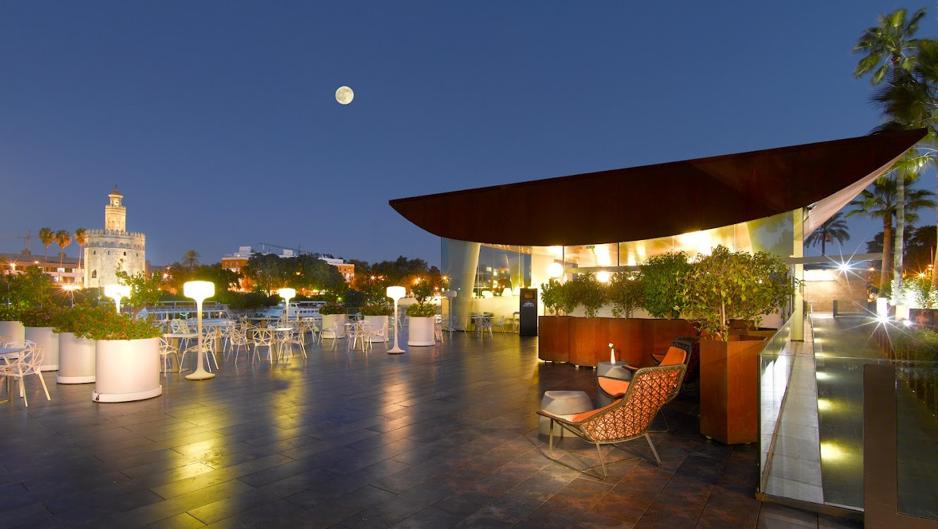 Terrazas de Sevilla para cenar junto al Guadalquivir