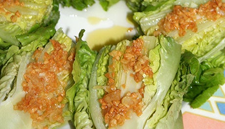 Lechuga al ajillo