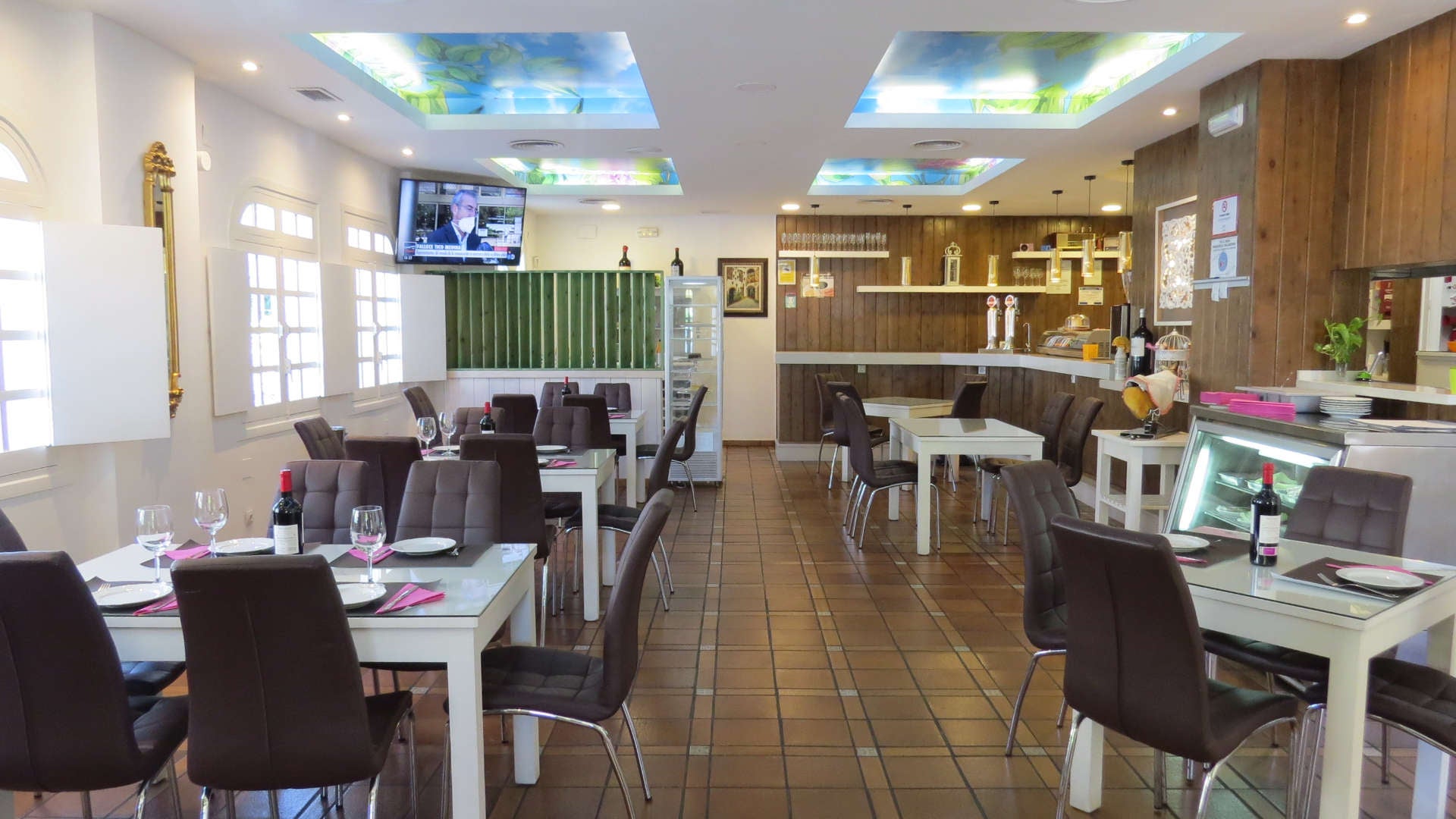 Blanco y Verde, un restaurante todoterreno en Ciudad Jardín