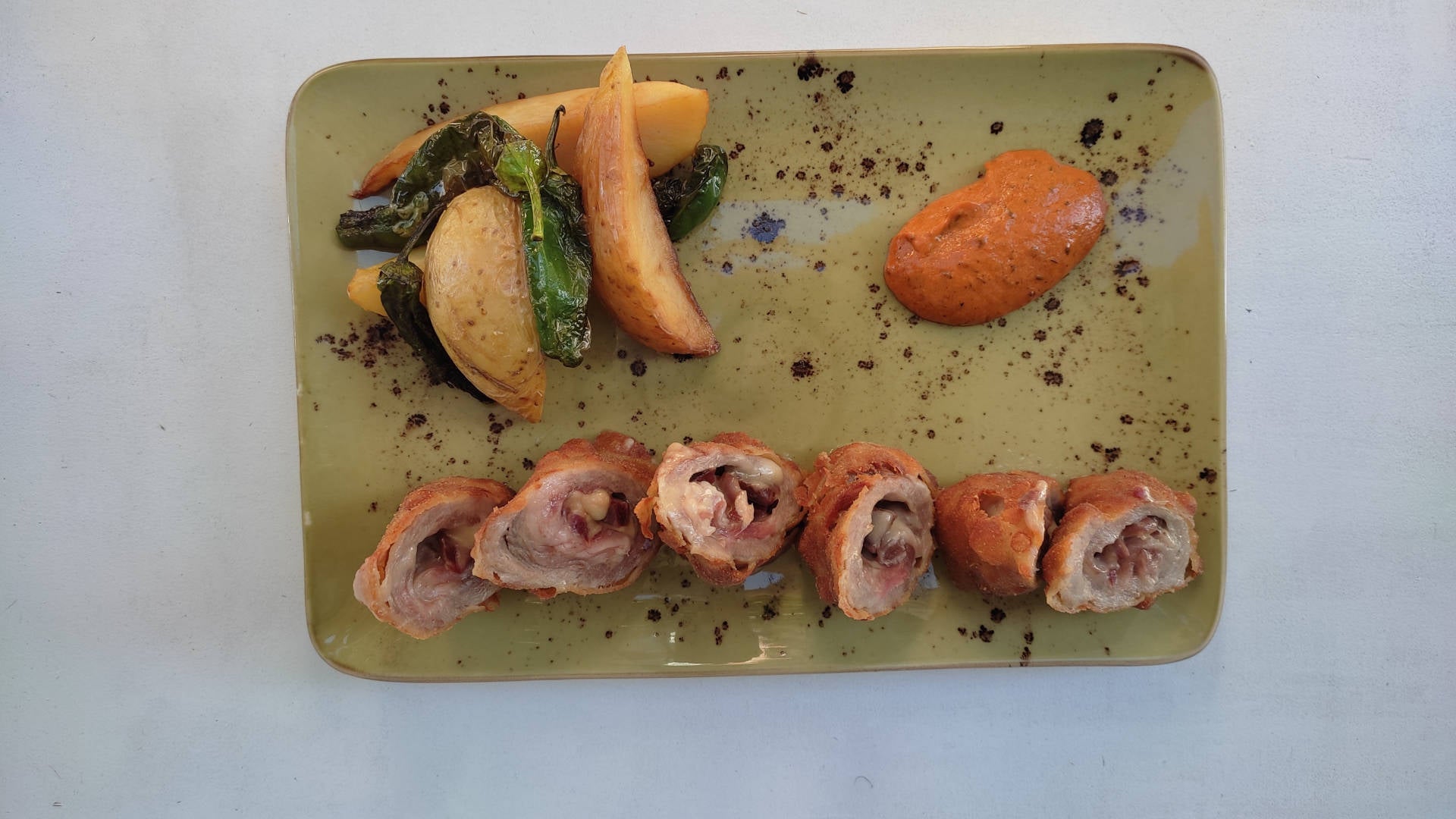 Los secretos del flamenquín de pluma ibérica de Arhua Gastrotaberna