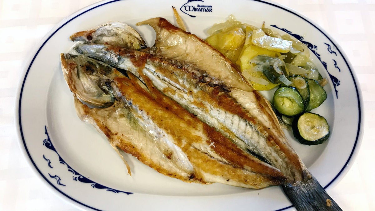 Pescado plancha del restaurante Miramar en Punta Umbria