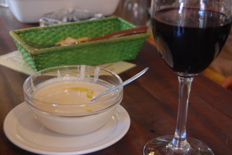 Bar Alfalfa: Combinación de nacionalidades