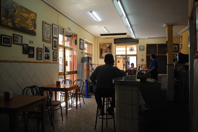 Caracoles y cerveza en Triana 726. Caracoles y cerveza en Triana