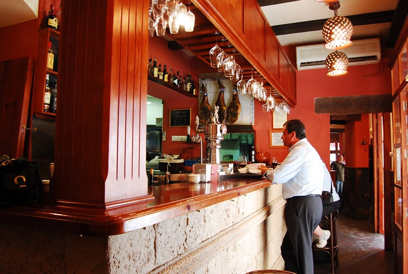 Un bar que no para de crecer 824. Un bar que no para de crecer