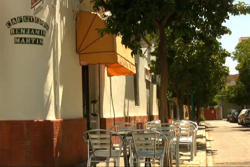 Sacando los cuernos al sol