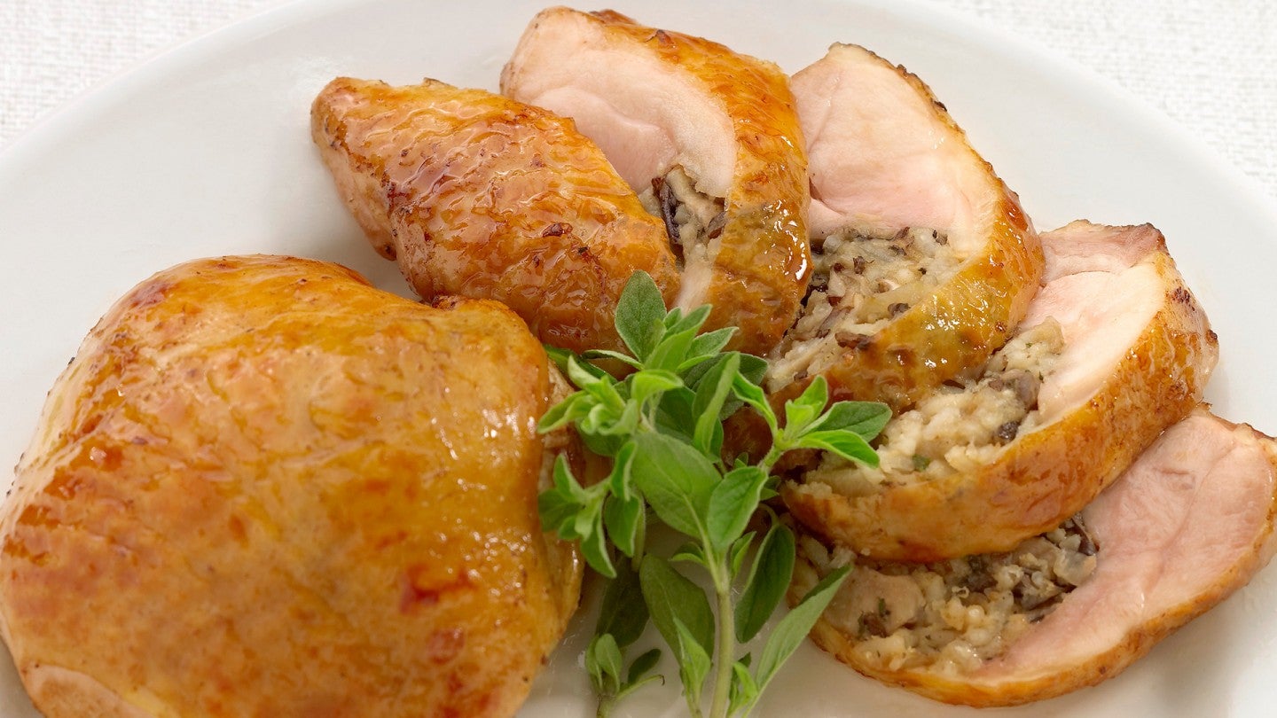 Pollo relleno al horno