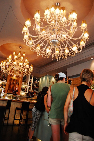 Diferenciado por su especialización en tapas 444. Diferenciado por su especialización en tapas