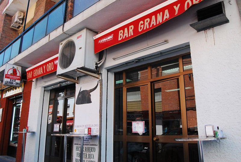 Bar Grana y Oro