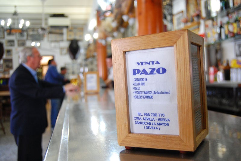 Ambiente taurino en Sanlúcar la Mayor 1437. Ambiente taurino en Sanlúcar la Mayor