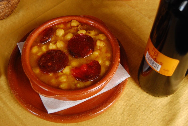 Olores de olla y caldo en Constantina 1541. Olores de olla y caldo en Constantina