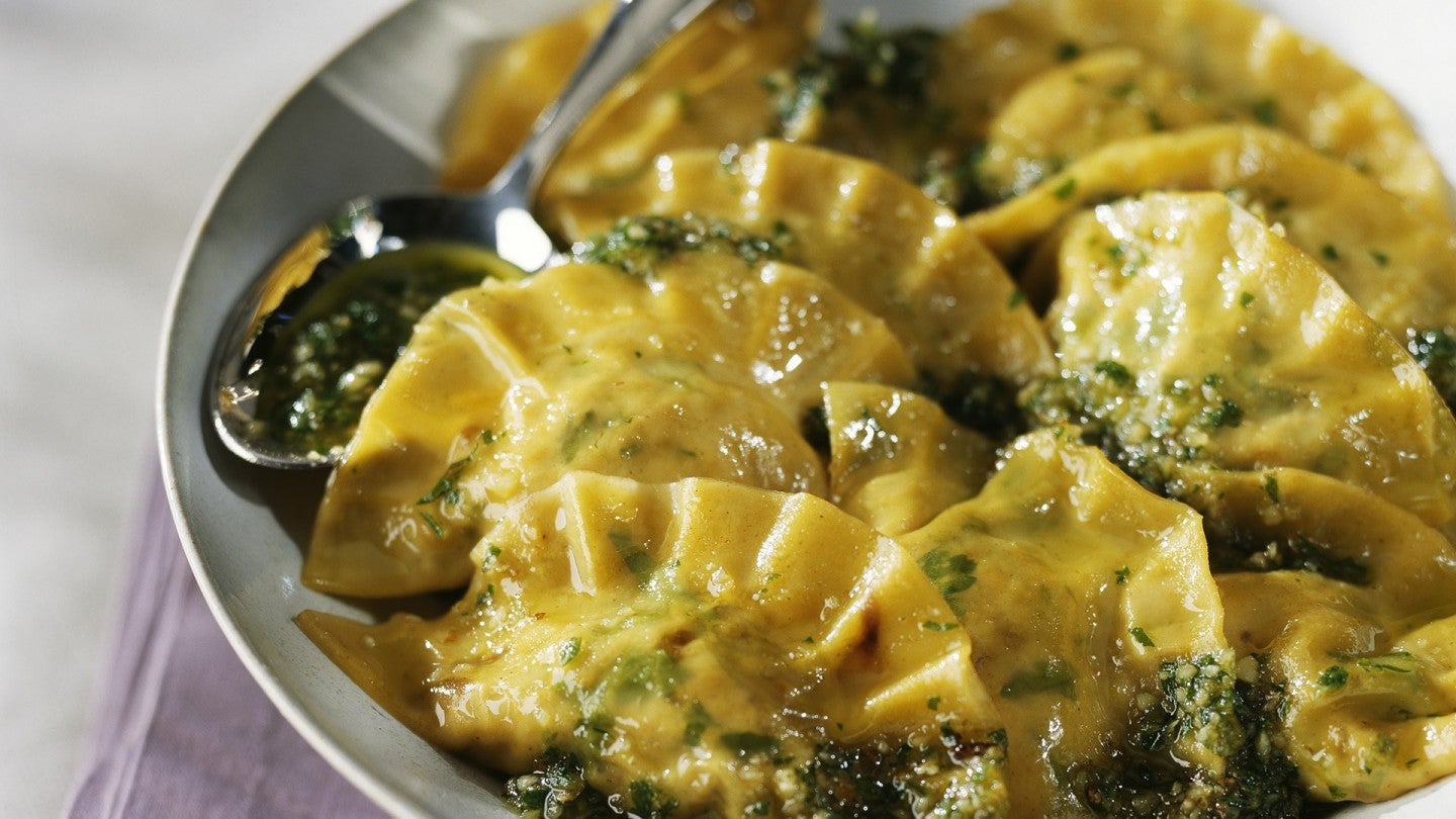 Raviolis con salsa de nueces